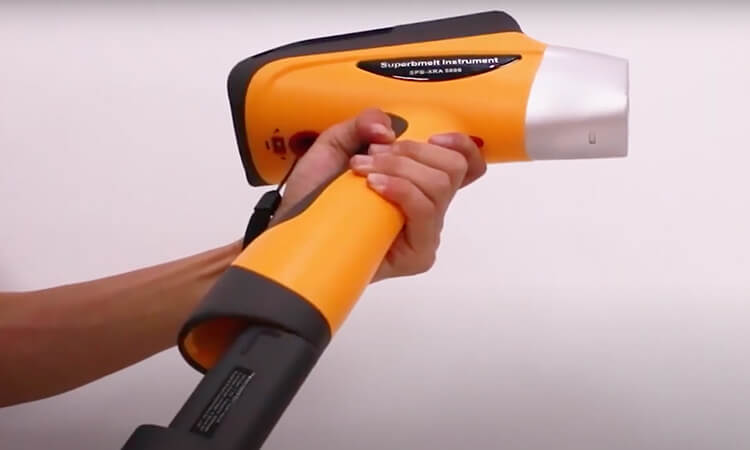 Handheld XRF Analyzer